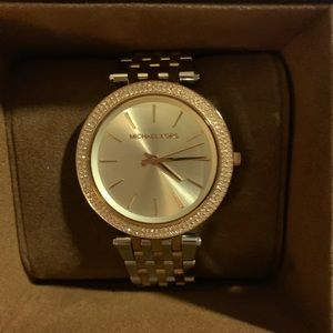 Authentic Michael Kors  Darci Women’s Watch